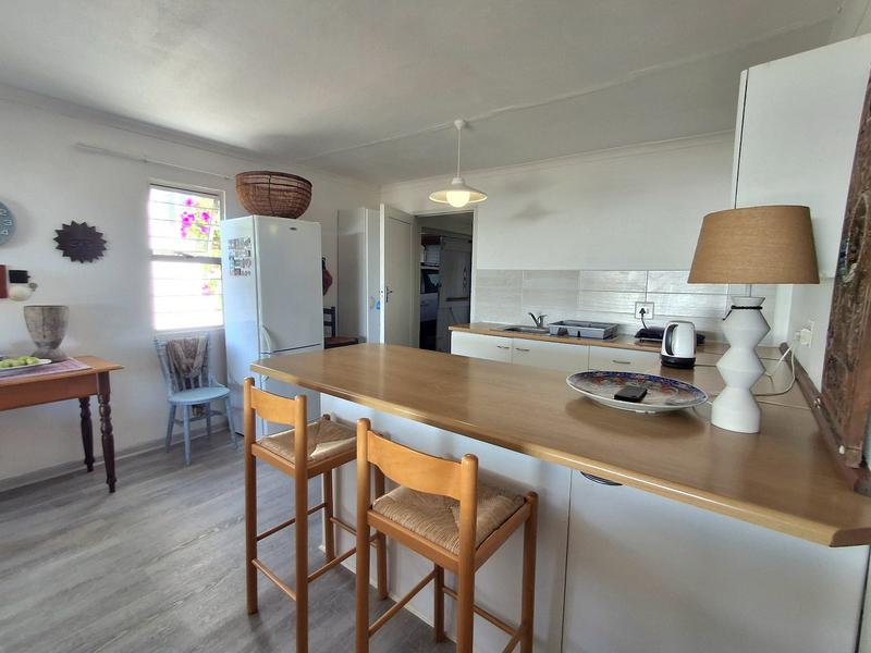 2 Bedroom Property for Sale in Hannasbaai Western Cape